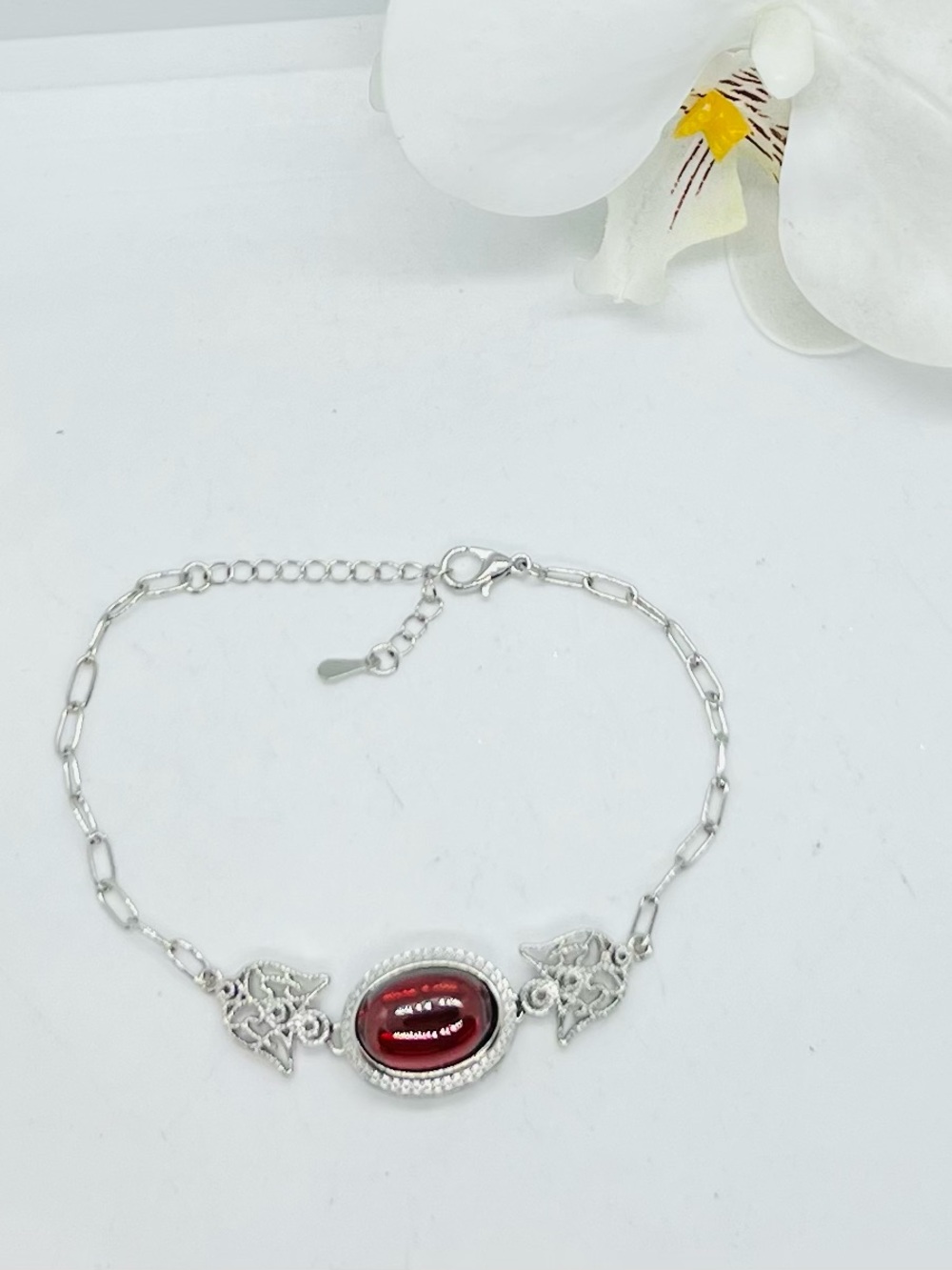 Brand New,  Stainless Steel Prominent Domed Oval Red Carnelian Gem Bracelet 7”